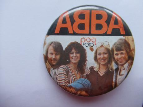 ABBA Popfoto muziektijdschrift oude button popgroep